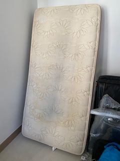 （分類：）位於 。 由 hlamch 提交（商品編號 1053131914，圖片 1）。簡介： 。