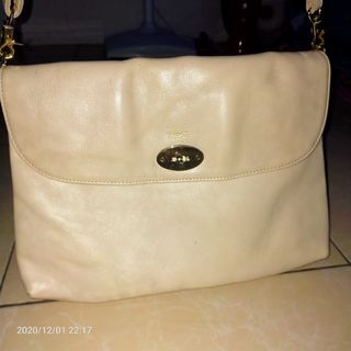(Kategori: ) berada di . Dikirim oleh taaastuff (ID iklan 1053049419, Gambar 1). Deskripsi: .