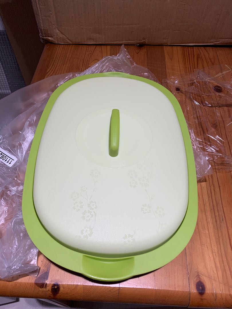 Tupperware Serving Tray, Furniture & Home Living, Kitchenware