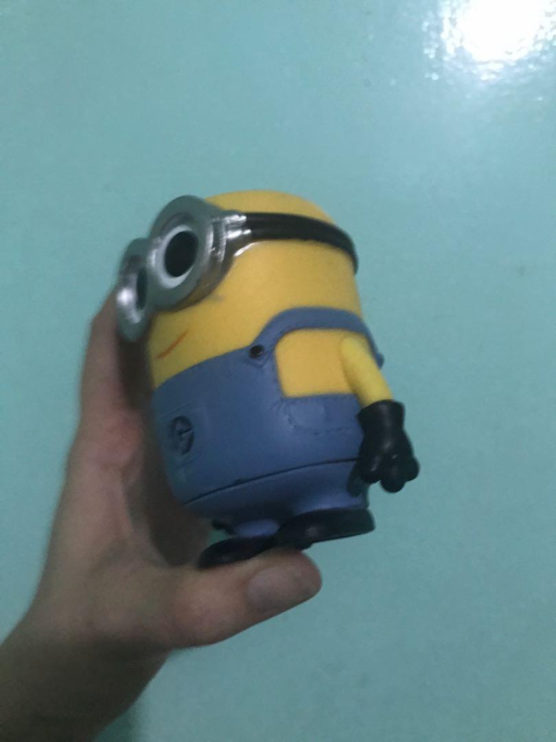 Used Funko Minion hard toy (Category: Designer & Blind Box Toys) located in Cebu City. Submitted by achifishwik (Listing ID 1053122004, Image 3). Description: See photo for height Slightly used, some signs of use (see photo) Reason for selling: Need funds and every peso helps Cebu: meetup at Fuente/Ramos/Mango area Outside Cebu: add 125 for shipping via JRS.
