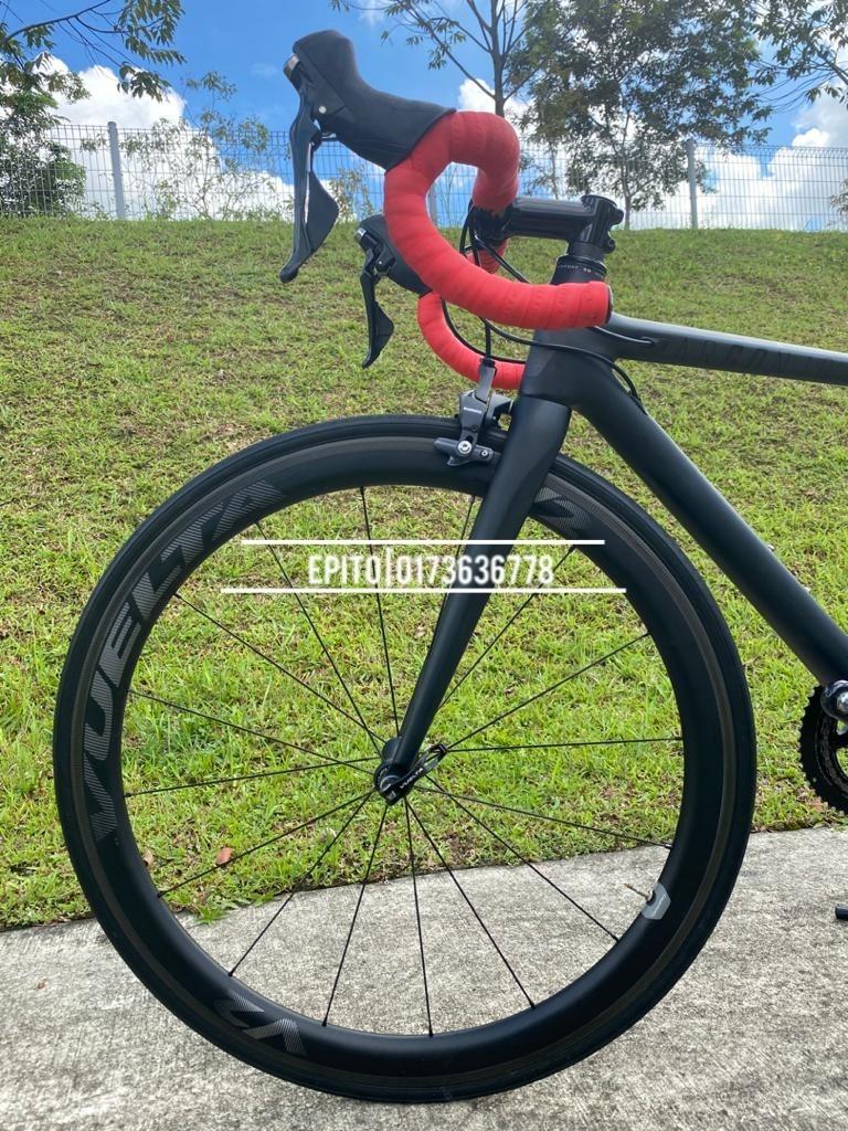Vuelta Carbon Pro V2 45mm Ceramic Bearing Hand Built