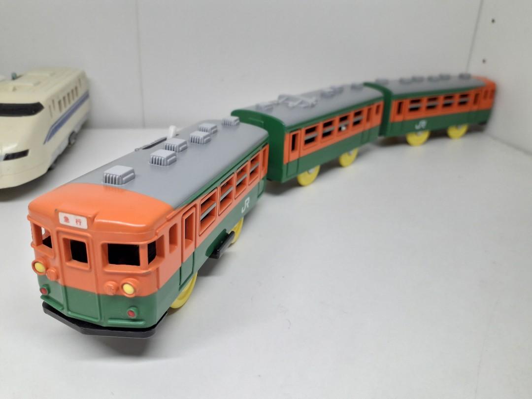 13中古日版tomy電動子彈火車plarail 東日本新幹線電車jr新版急行車頭車尾車卡一組共3卡購自日本 興趣及遊戲 玩具 遊戲類