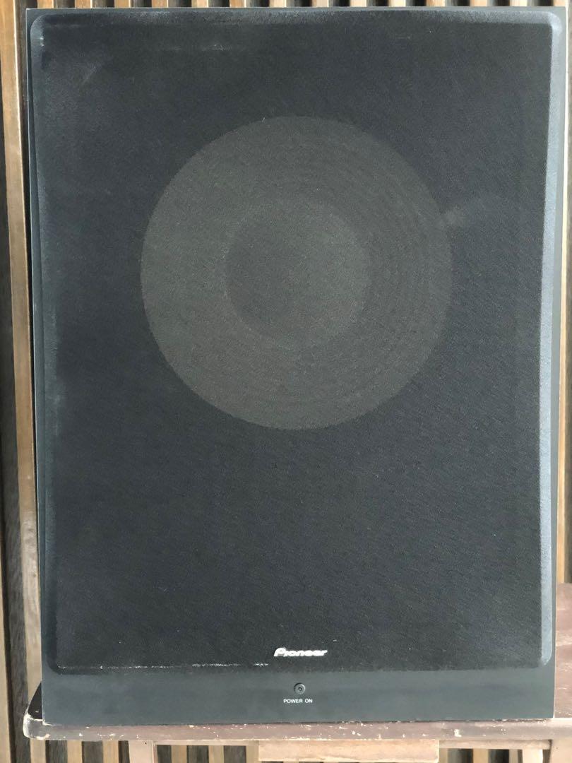 12” Pioneer Sub Woofer (Category: Soundbars, Speakers & Amplifiers) located in Muntinlupa City. Submitted by declutter_with_me (Listing ID 1057395833, Image 1). Description: 12” Pioneer Active Sub woofer 184 Watts Slightly used almost new Price: P8,000 RFS: Decluttering.