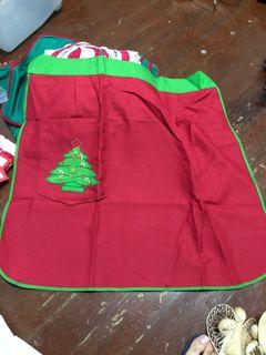 25% linen - Christmas kitchen apron