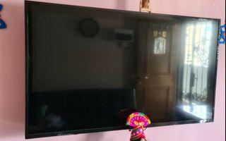 50 inch SMART TV ,avaliable end jan