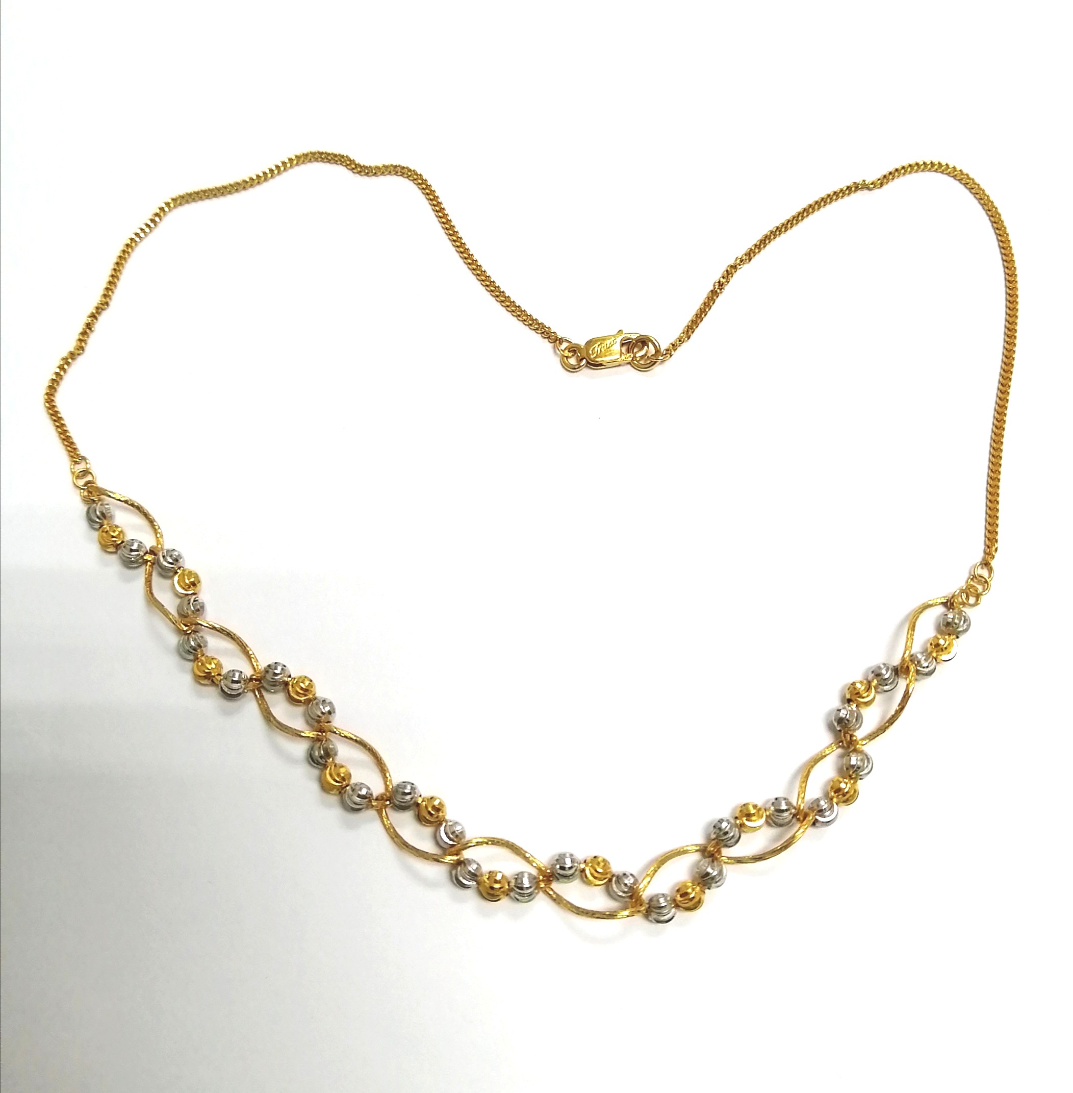 Gold women discount chain design