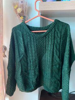 綠色寬鬆針織毛衣