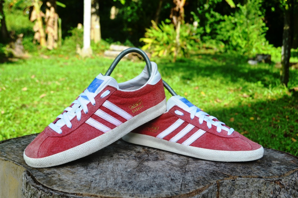 Adidas gazelle og material shop