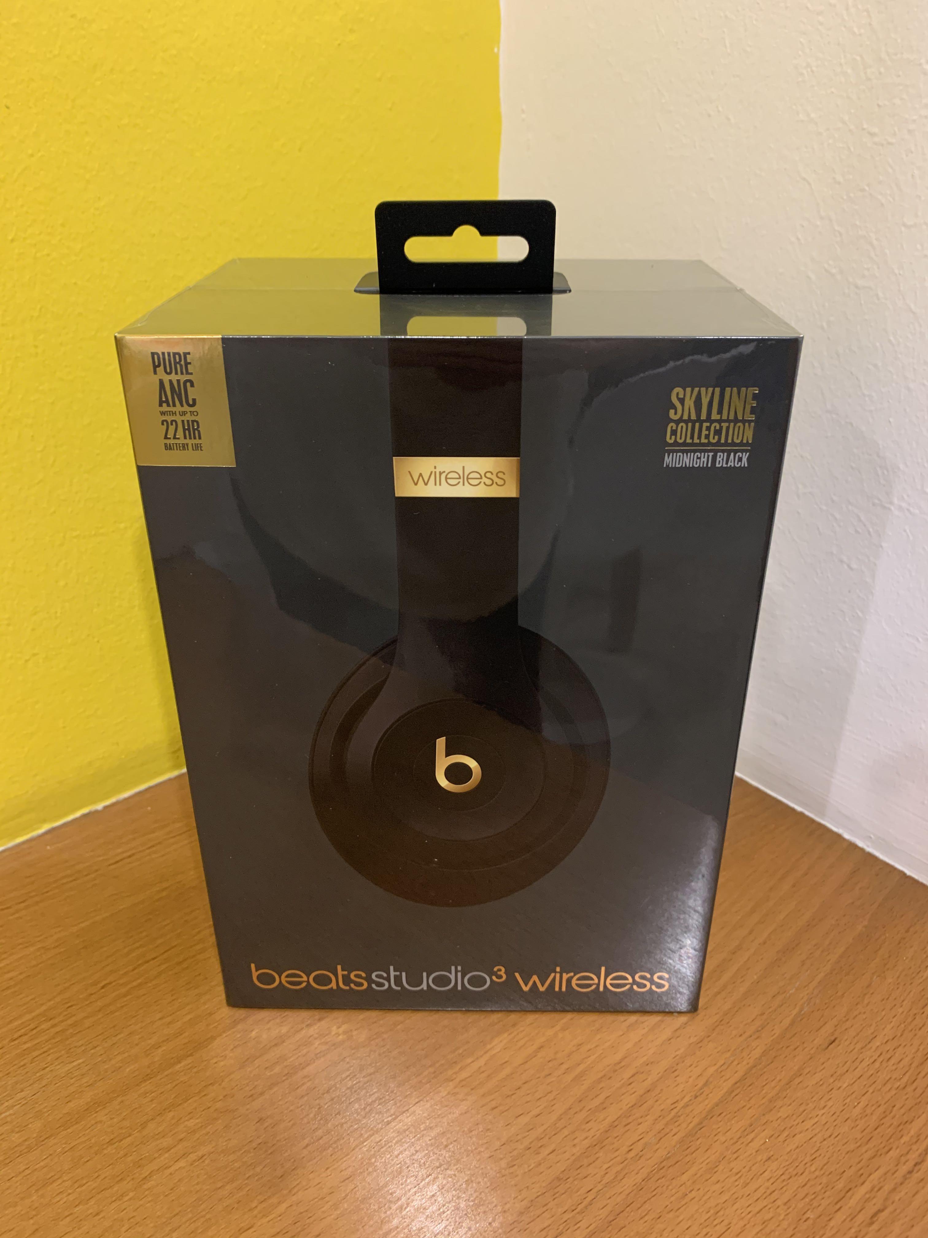 Beats Studio3 Wireless OverEarHeadphone ( Skyline Collection