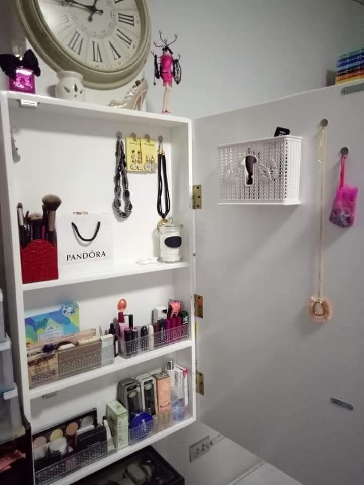 CABINET MAKEUP/JEWELRY ORGANIZER (Category: Luxury Accessories) located in Quezon City. Submitted by glaminize (Listing ID 1057425795, Image 2). Description: made to order 8 days no rush order mirror accessoried in photo not included can be wall mounter or with stand.