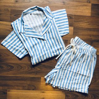 (Category: ) located in . Submitted by cosy.clothing (Listing ID 1057397307, Image 1). Description: .