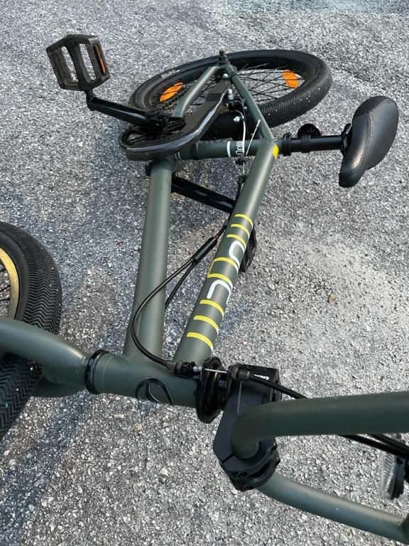 Giant modem hotsell bmx