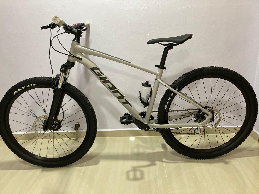 GIANT Talon 2 2021 Concrete Grey