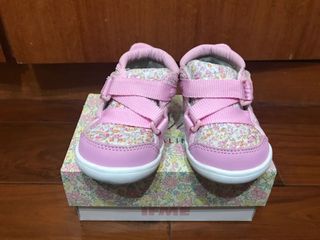 由 iris16688 (刊登 ID 1057467617，圖片 1) 提交，位於 的 (類別：)，說明：。
