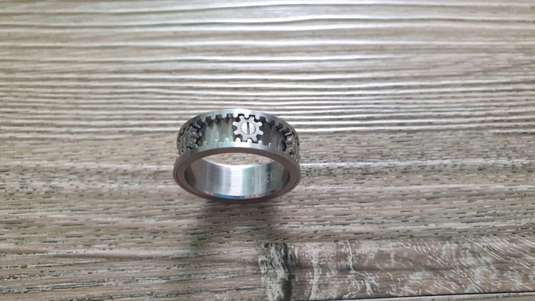 Kinekt Gear Ring size 13