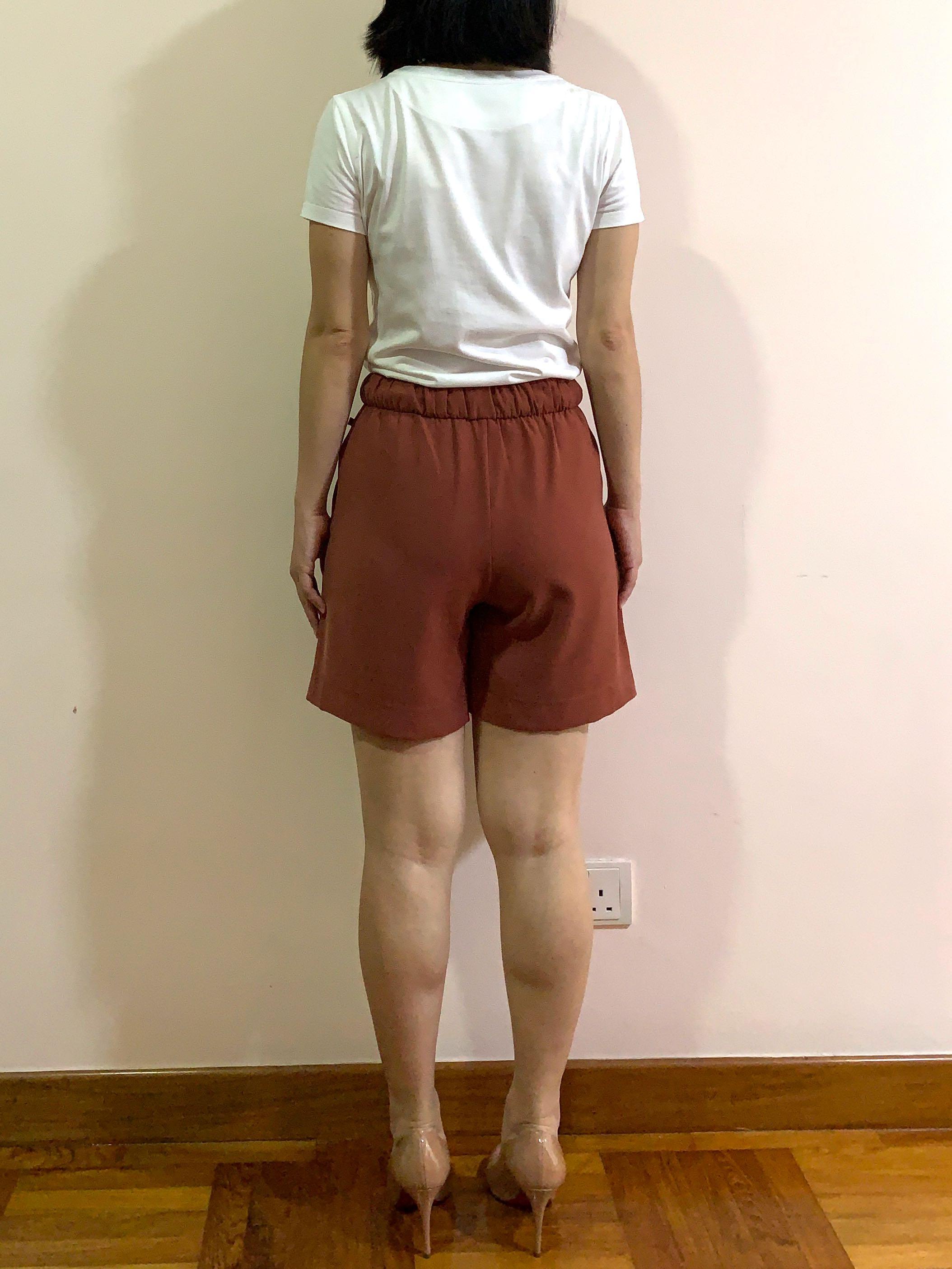 Lululemon noir short sales