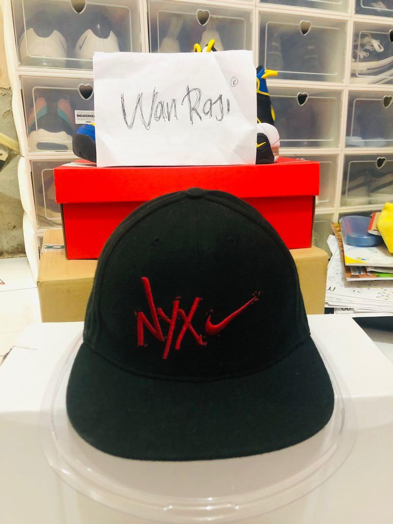 nyx caps