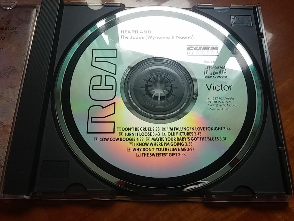 The Judds 兩母女- Heartland Don't Be Cruel Sweetest Gift 發燒女聲(早期Usa 4/88 版)  9成新, 興趣及遊戲, 收藏品及紀念品, 明星周邊- Carousell