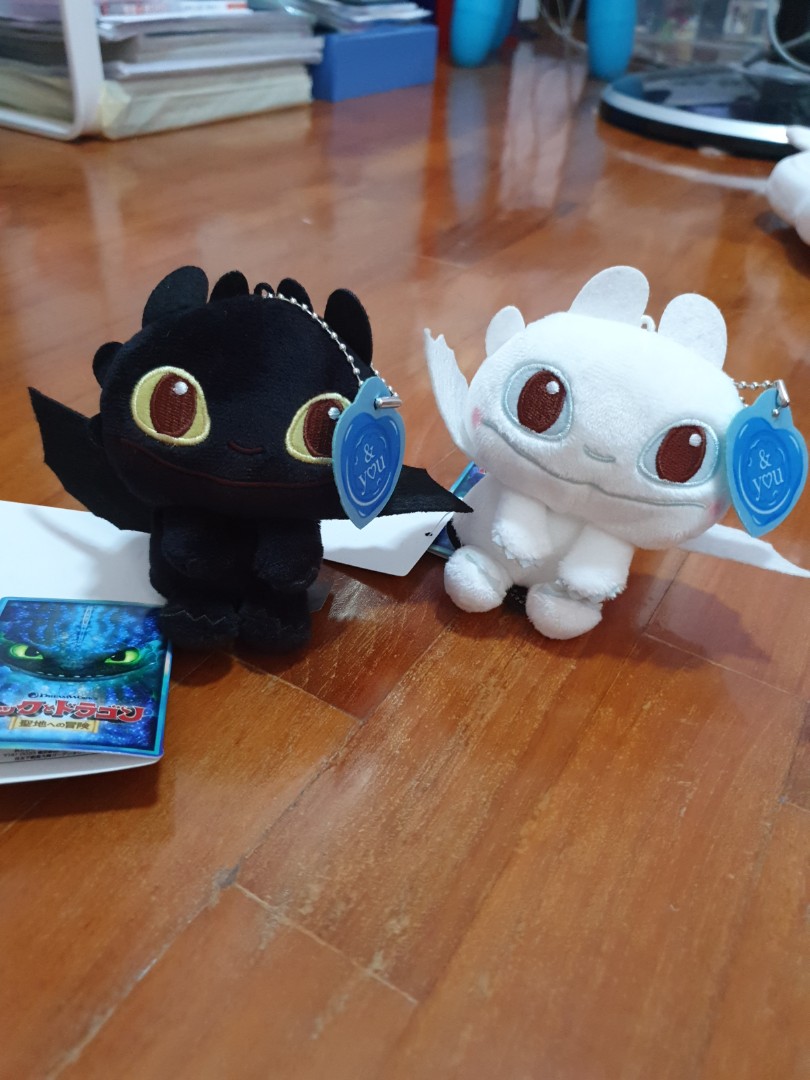 Toothless and Light Fury Plush Keychain, Everything Else on Carousell