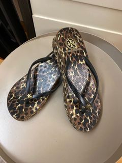 （分類：）位於 。 由 aaaaanya 提交（商品編號 1057511978，圖片 1）。簡介： 。