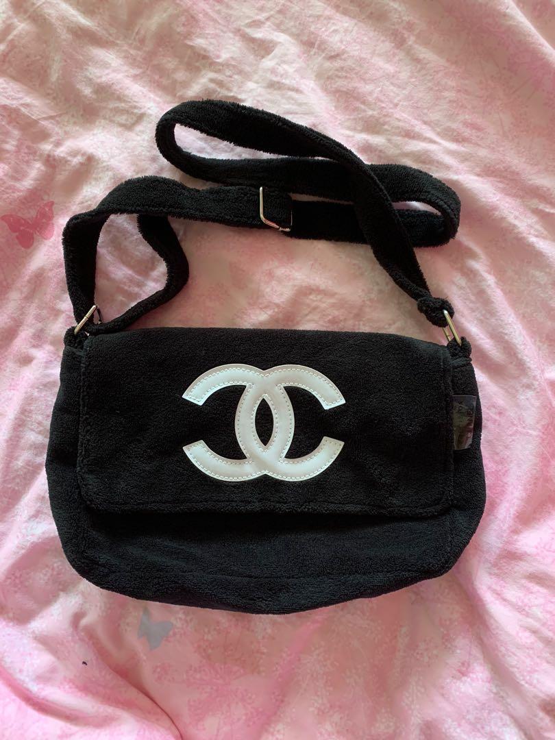 Chanel precision sale messenger bag