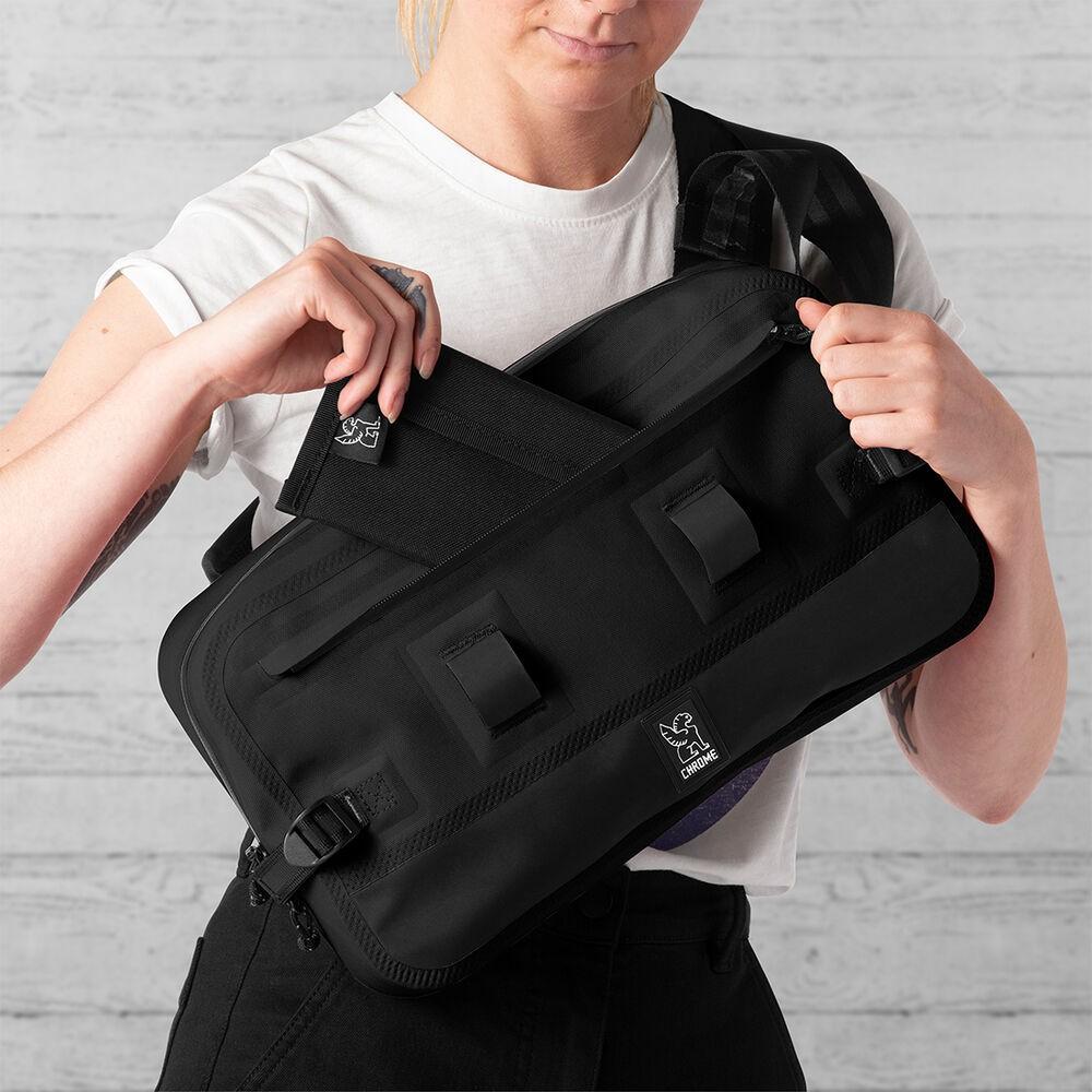 Chrome urban ex sales 10l sling bag