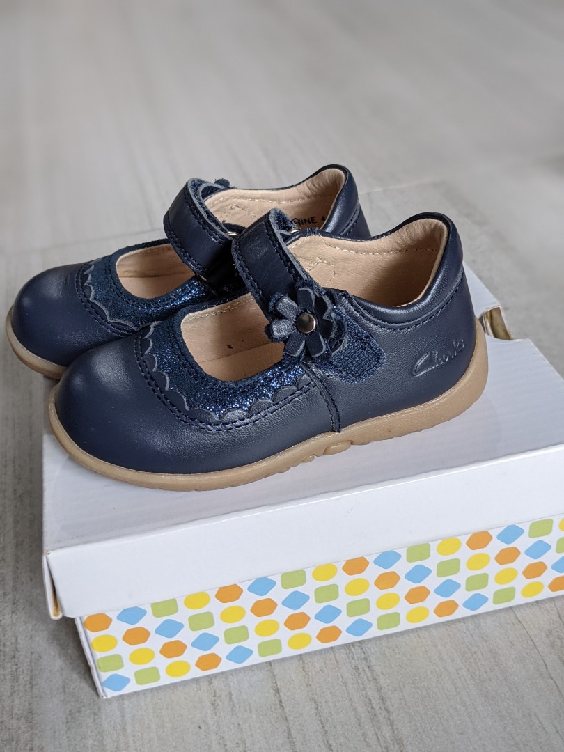 Clarks baby girl shoes size 4 Clearance