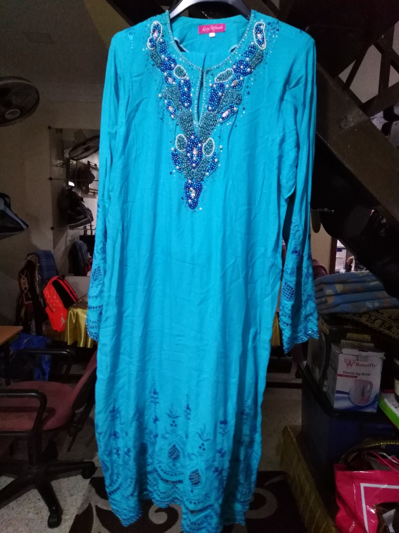 Clerance Stock Baju Kurung Cotton Kerawang Manik Dn Labuci Murah Women S Fashion Clothes Others On Carousell