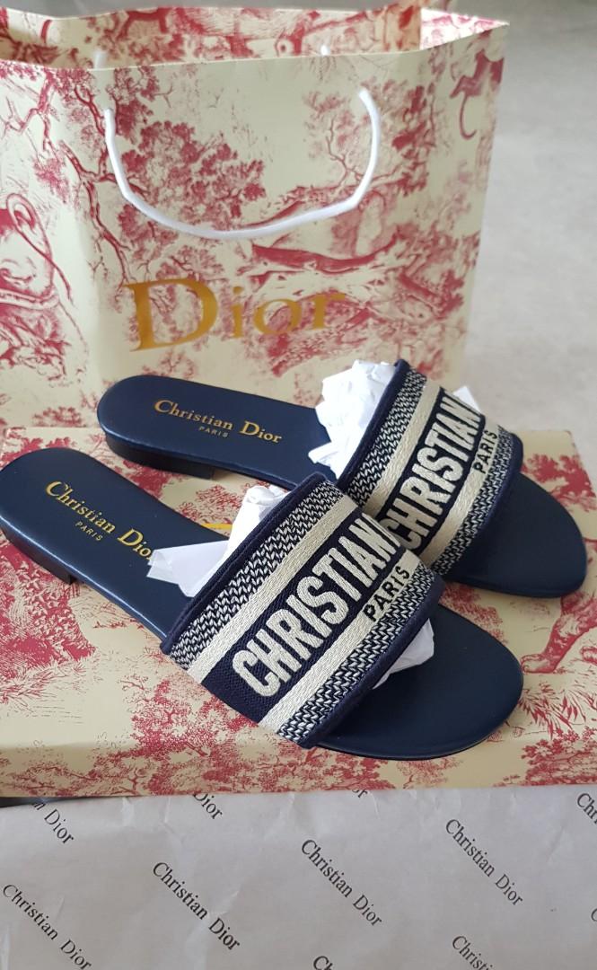 Dway Slide Dior (navy), Women's Fashion, Footwear, Flipflops and Slides  on Carousell