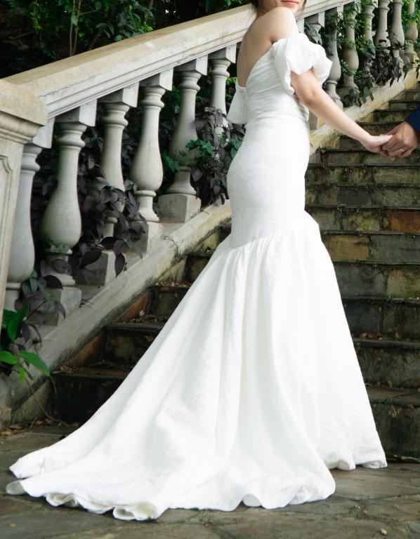Elegant off the shoulder wedding dress hot sale