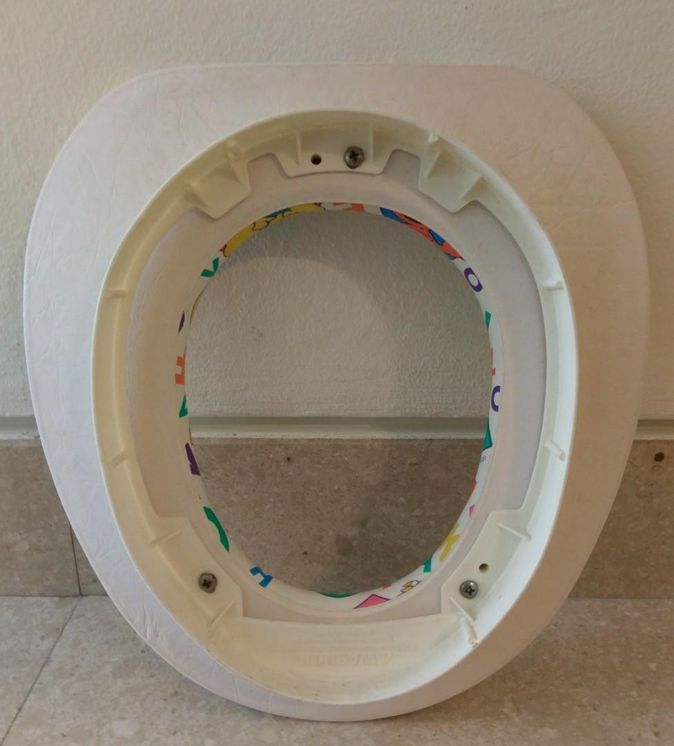 Elmo potty seat, Everything Else on Carousell