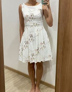 (Category: ) located in . Submitted by sellingawei (Listing ID 1057698237, Image 1). Description: .