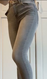 (Category: ) located in . Submitted by alliedecoco (Listing ID 1057648247, Image 1). Description: .