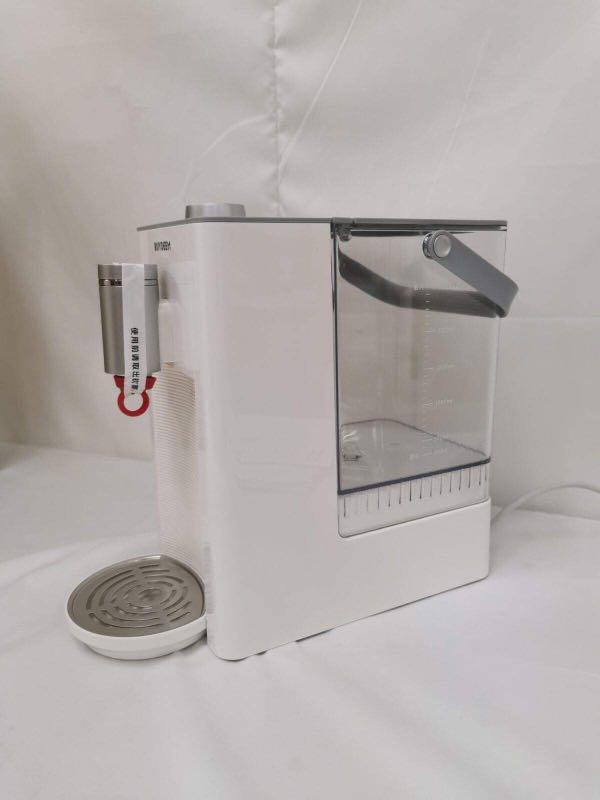 Instant Water Dispenser (Category: Water Purifiers & Dispensers) located in Quezon City. Submitted by tanyachoa (Listing ID 1057736784, Image 2). Description: .