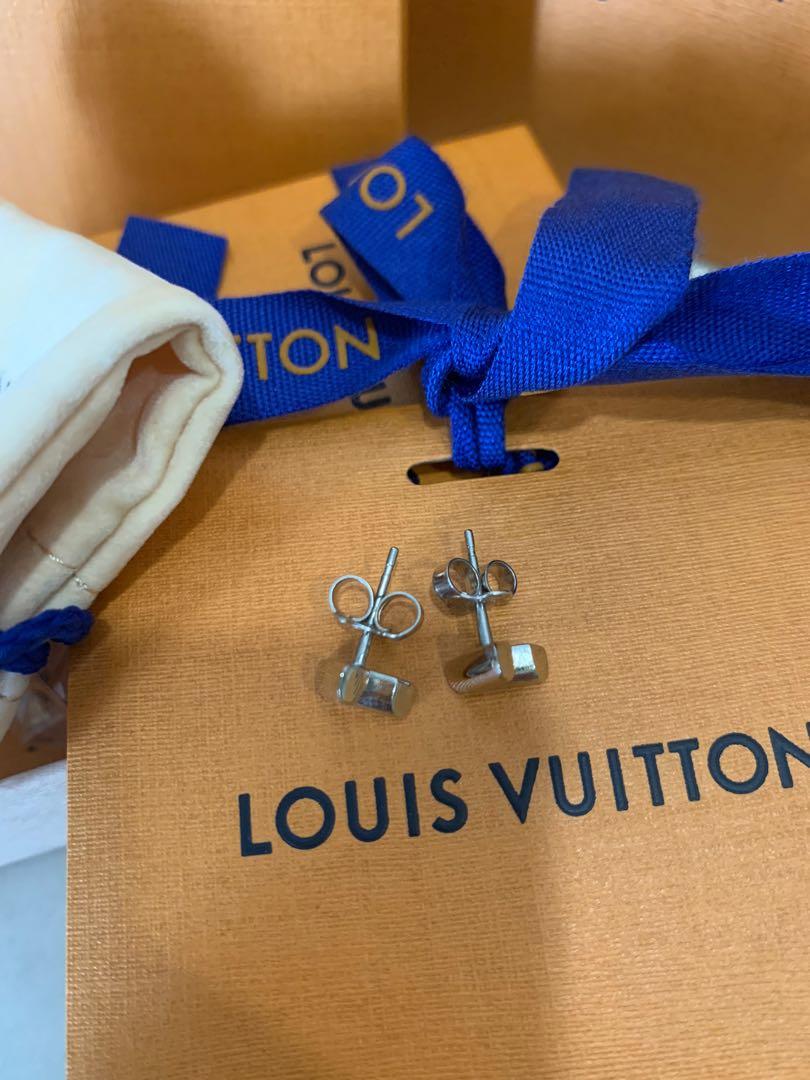 LOUIS VUITTON Brass Essential V Stud Earrings Gold 313454