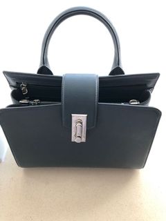 （分類：）位於 。 由 emmay2 提交（商品編號 1057555879，圖片 1）。簡介： 。