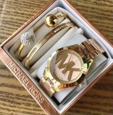 Michael kors watch set, Women's Fashion, Watches & Accessories, Watches on  Carousell