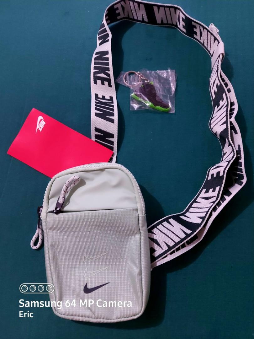 Nike hip pack pistachio sales