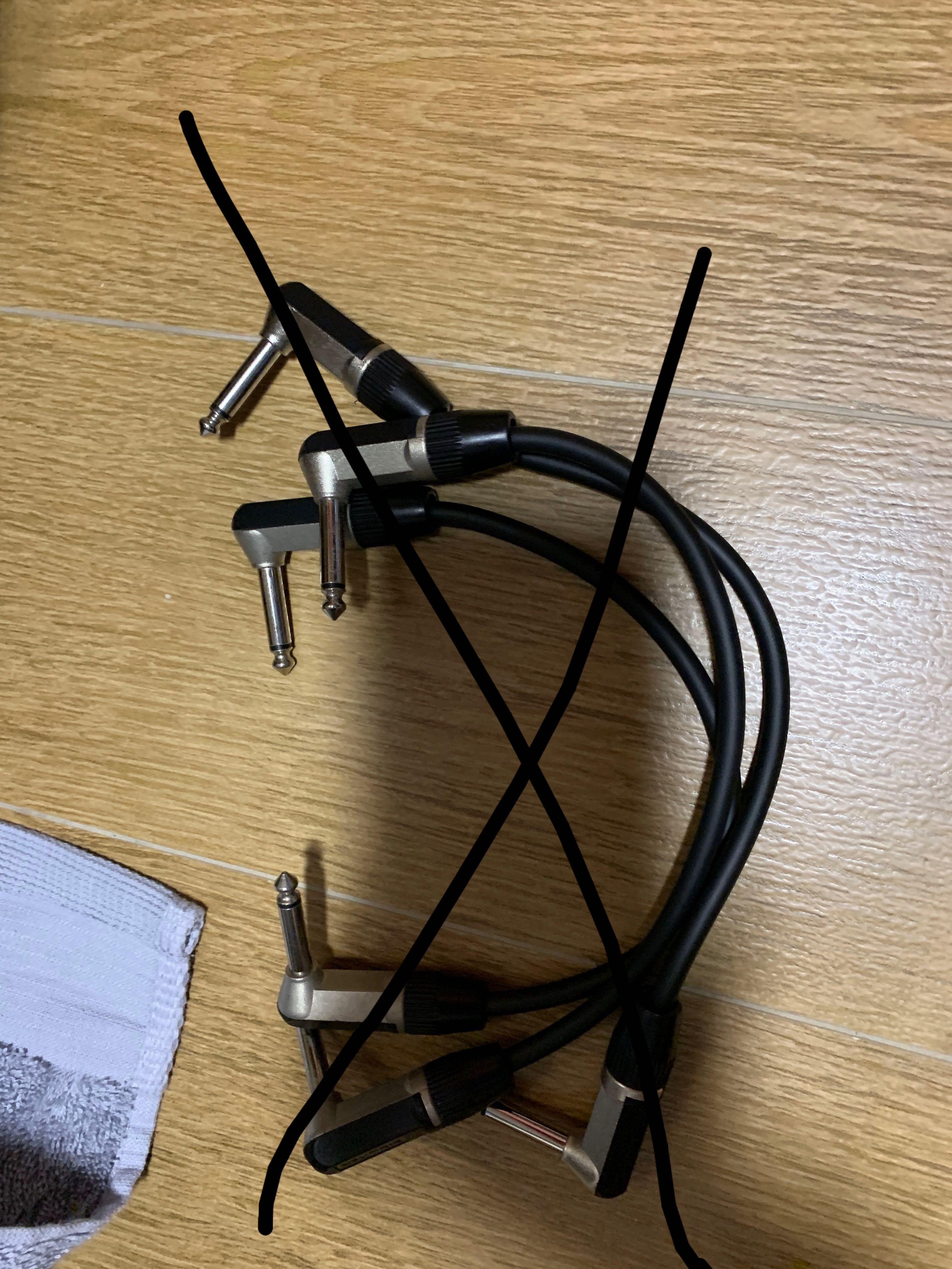 Patch cables (Category: Musical Instruments) located in Singapore. Submitted by tzjacob (Listing ID 232013344, Image 1). Description: Patch cables for your pedalboard 2x Fender 6 inch - $20 (retail price at Swee Lee $25) 3x Neutrik 6 inch - $18 (sold) 3x Ibanez 6 inch - $15 1x Ibanez 15 inch - $8 Take all for $60.