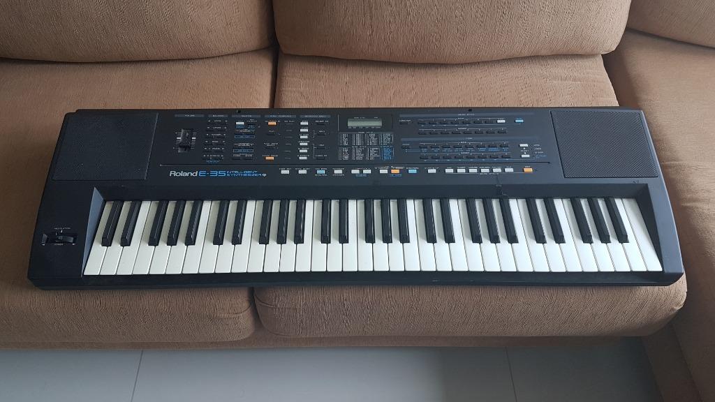 Roland e35 intelligent synthesizer outlet