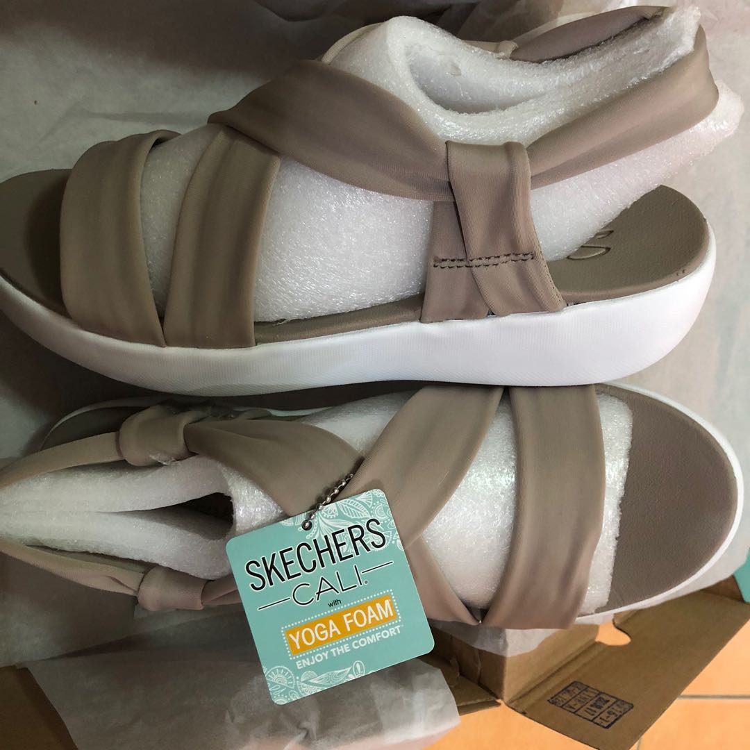 Skechers hotsell light star