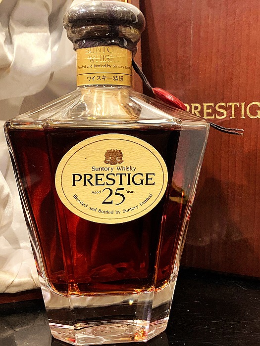 Suntory 25 years Prestige Whisky 750ml Crystal Decanter 三得利25年