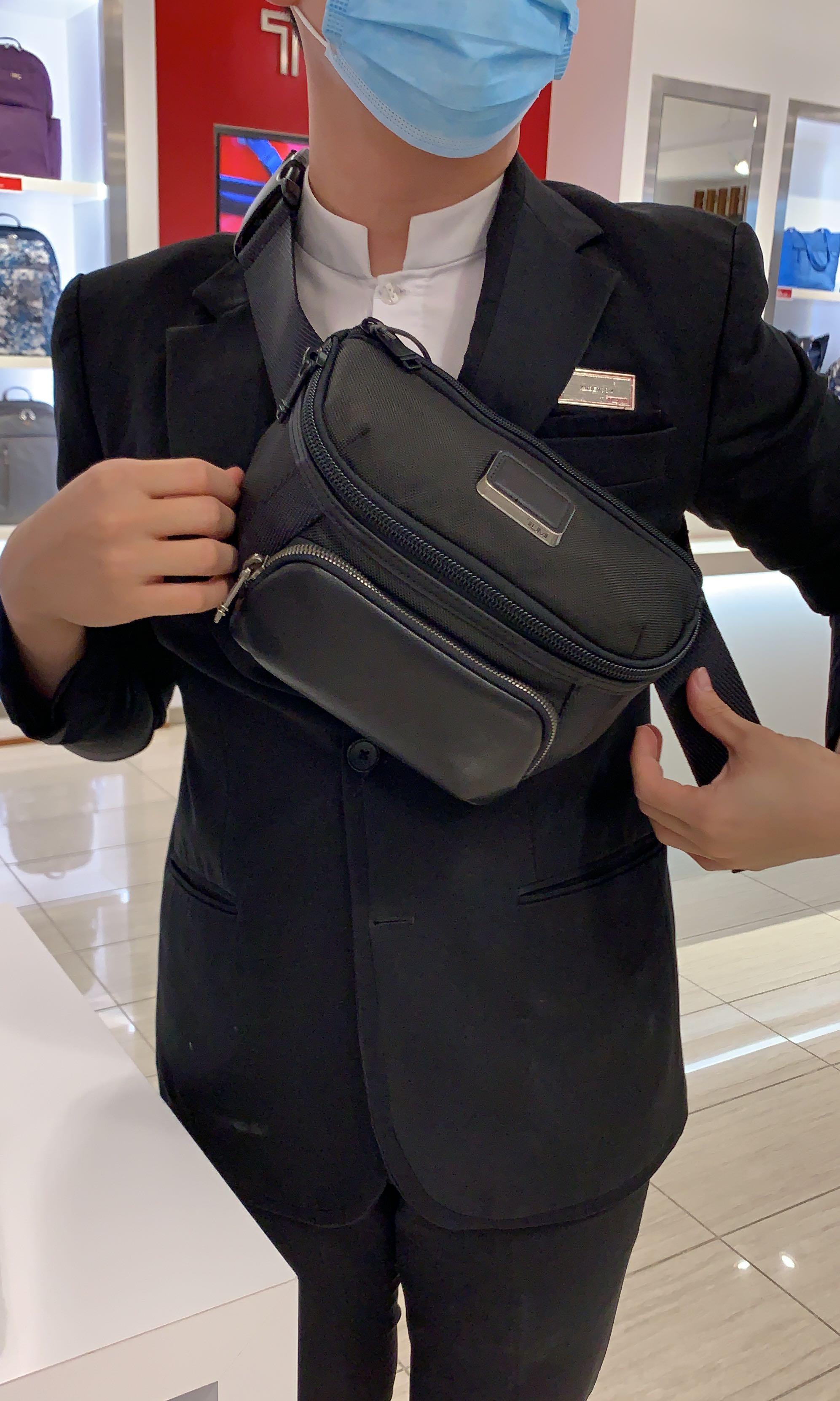 Handbag best sale tumi original