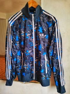 (Category: ) located in . Submitted by kadcad (Listing ID 1057887422, Image 1). Description: .