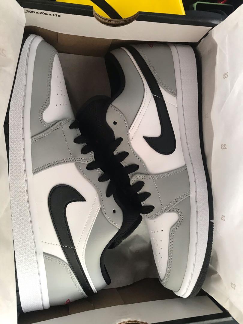 Air Jordan 1 low smokey grey