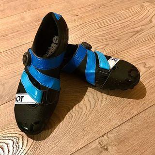buy spin shoes near me