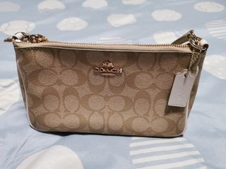 (Category: ) located in . Submitted by shopping6868 (Listing ID 1057870564, Image 1). Description: .