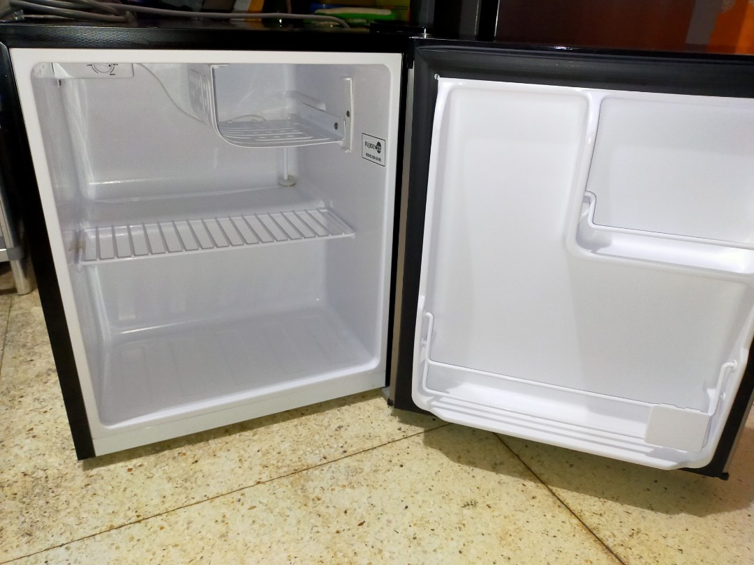 Fujidenzo 1.8cu Personal Ref TV Home Appliances Kitchen