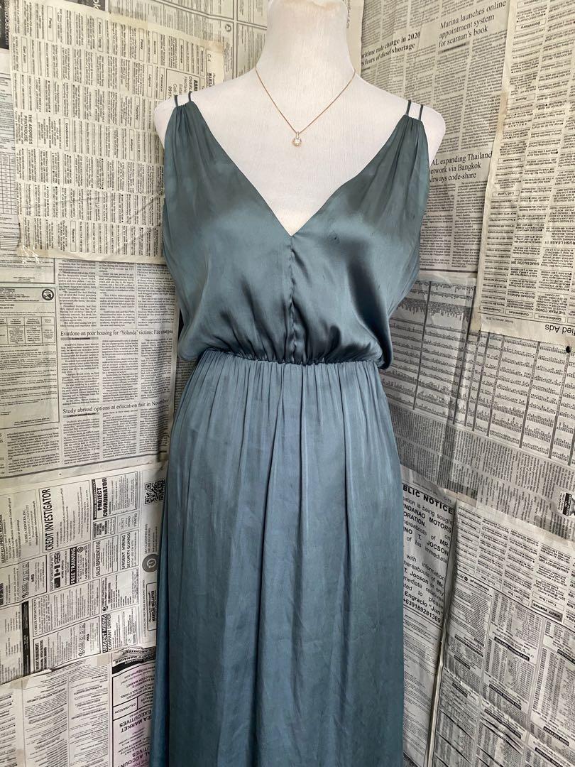 Hu0026M Satin Maxi Dress (with side slits), Women's Fashion, Dresses u0026 Sets,  Dresses on Carousell