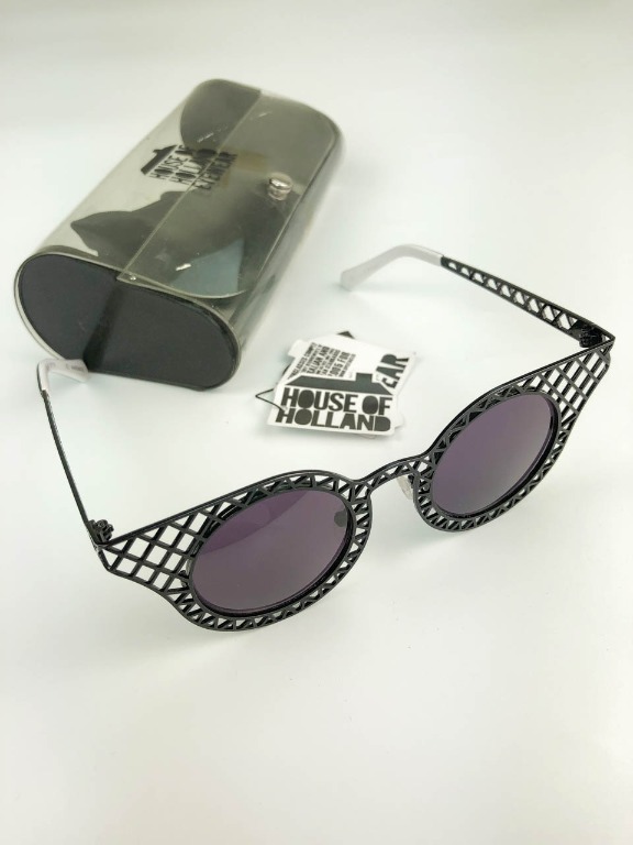 House of holland eyewear store